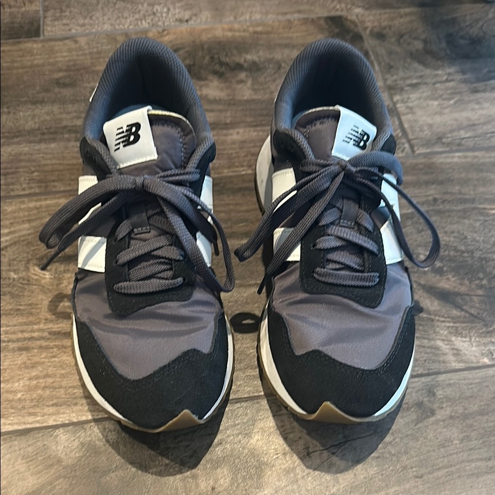 New Balance 237 womens sneaker